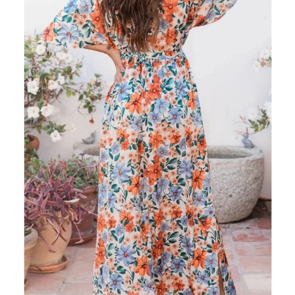Floral Maxi Dress Women’s like new beautiful long floral satin dress size small - Picture 8 of 8